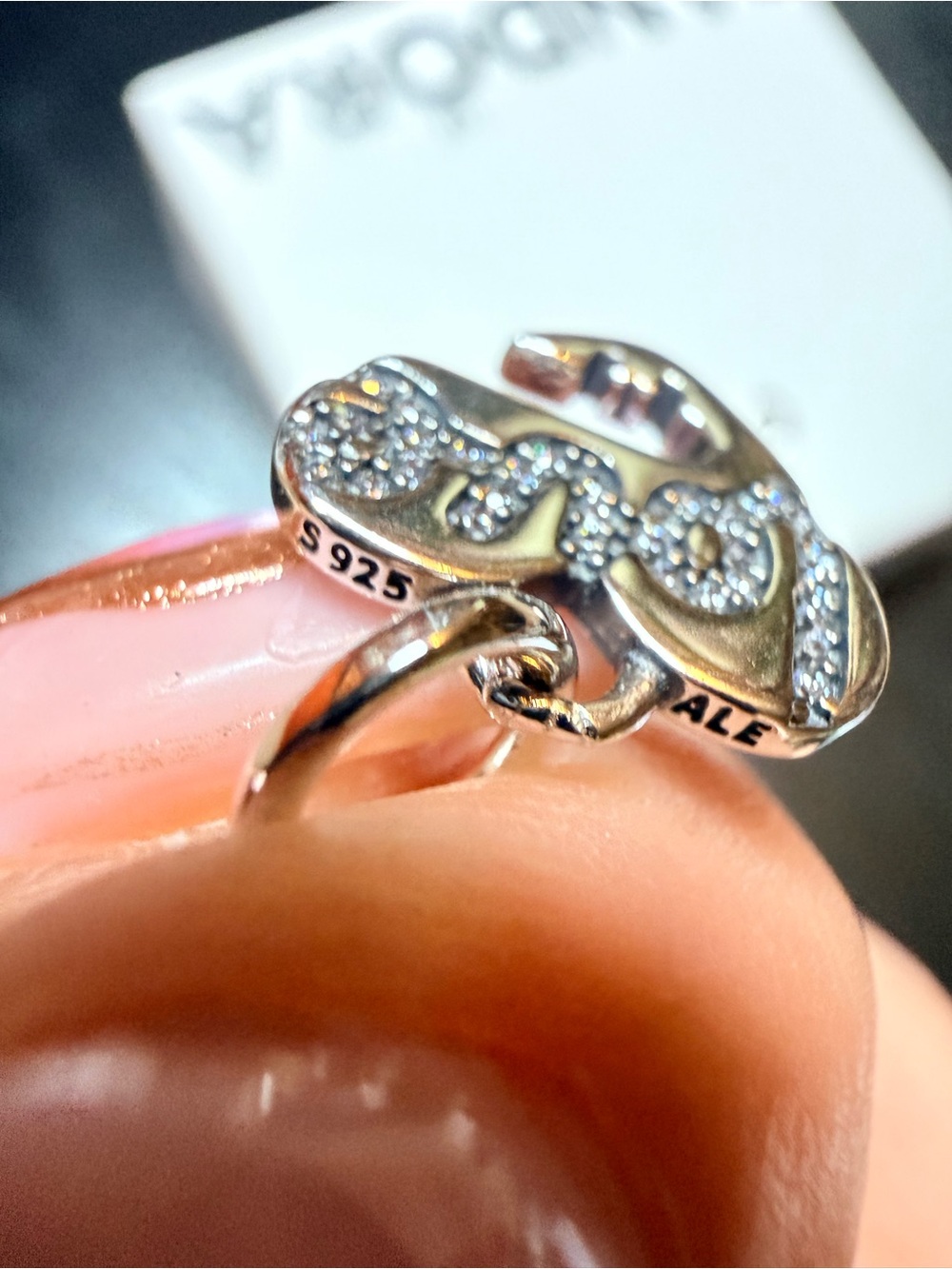 Pandora Splittable Heart & Key Dangle
Charm - Picture 2 of 4